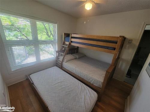 395 Mariners Way, Collingwood, ON - Indoor Photo Showing Bedroom