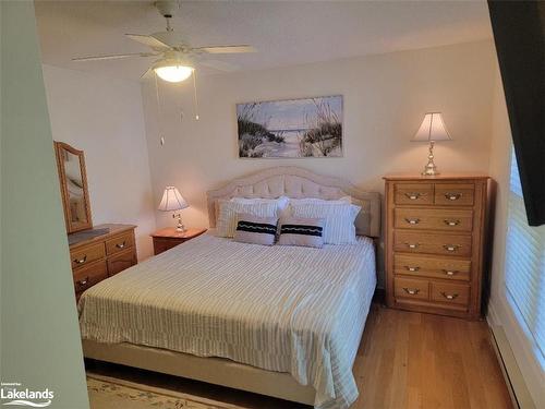 395 Mariners Way, Collingwood, ON - Indoor Photo Showing Bedroom