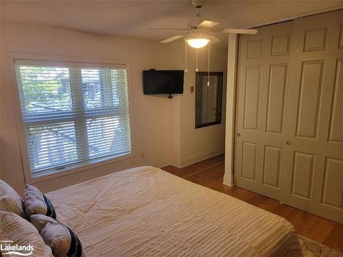 395 Mariners Way, Collingwood, ON - Indoor Photo Showing Bedroom