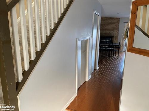 109-10 Ramblings Way, Collingwood, ON - Indoor Photo Showing Living Room