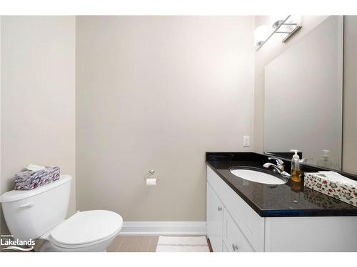 204-20B Silver Birch Court, Parry Sound, ON - Indoor Photo Showing Bathroom