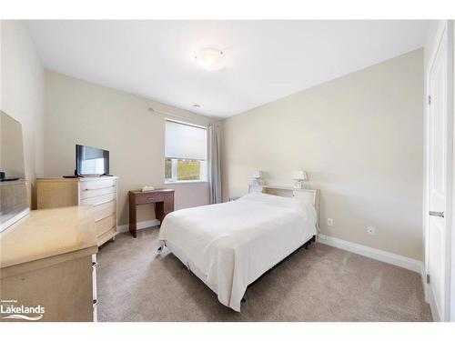204-20B Silver Birch Court, Parry Sound, ON - Indoor Photo Showing Bedroom