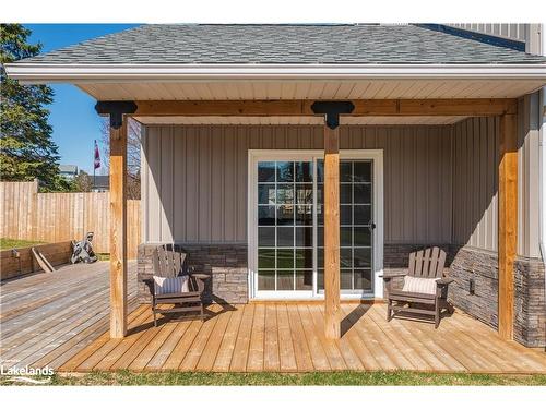 15 Lankin Avenue, Bracebridge, ON - Indoor Photo Showing Garage