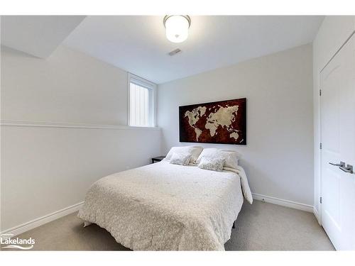 104 Delphi Lane, The Blue Mountains, ON - Indoor Photo Showing Bedroom