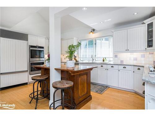 160 Princeton Shores Boulevard, Collingwood, ON - Indoor Photo Showing Kitchen