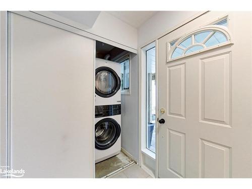 21 Barker Boulevard, Collingwood, ON - Indoor Photo Showing Laundry Room