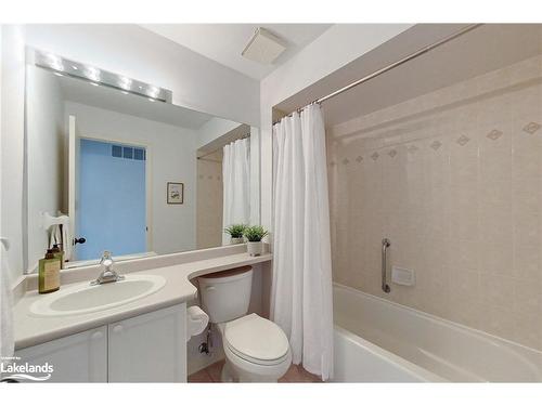 21 Barker Boulevard, Collingwood, ON - Indoor Photo Showing Bathroom
