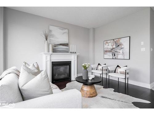 74 Lockerbie Crescent, Collingwood, ON - Indoor With Fireplace