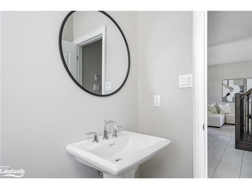 74 Lockerbie Crescent, Collingwood, ON - Indoor Photo Showing Bathroom