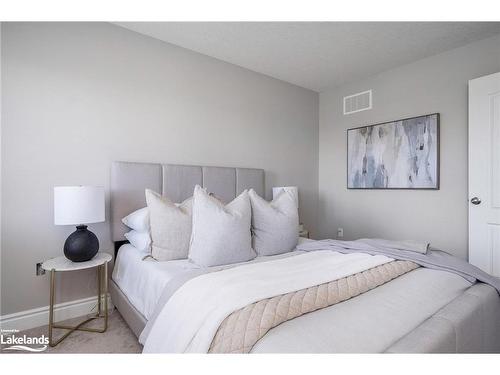 74 Lockerbie Crescent, Collingwood, ON - Indoor Photo Showing Bedroom