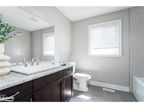 89 Lockerbie Crescent, Collingwood, ON - Indoor Photo Showing Bathroom