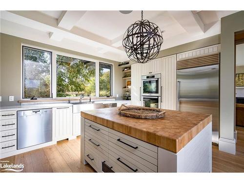 717380 1St Line E, Mulmur, ON - Indoor Photo Showing Kitchen