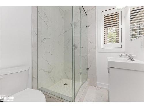 1221 Osborne Point Road, Dwight, ON - Indoor Photo Showing Bathroom