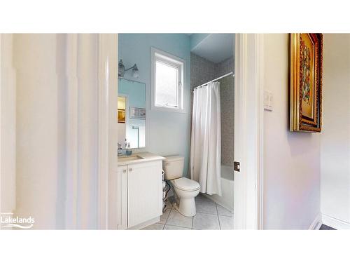 58 Hughes Street, Collingwood, ON - Indoor Photo Showing Bathroom