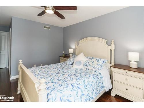 207-10 Coveside Drive, Huntsville, ON - Indoor Photo Showing Bedroom