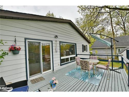 76 32Nd Street S, Wasaga Beach, ON - Outdoor With Deck Patio Veranda With Exterior