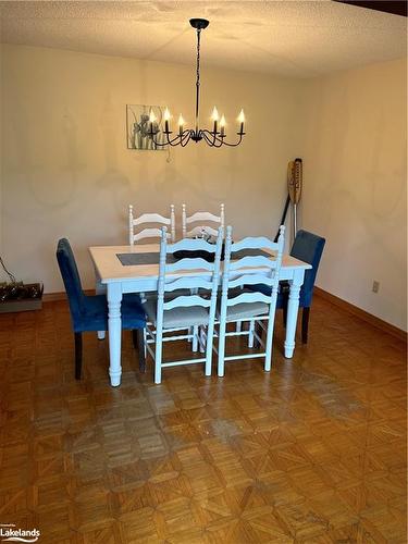 76 32Nd Street S, Wasaga Beach, ON - Indoor Photo Showing Dining Room