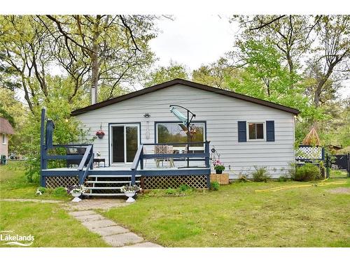 76 32Nd Street S, Wasaga Beach, ON - Outdoor With Deck Patio Veranda