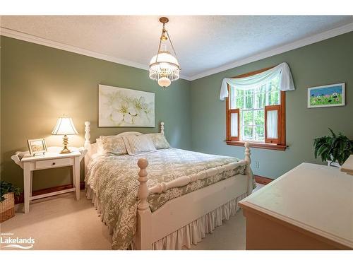 838051 4Th Line E, Mulmur, ON - Indoor Photo Showing Bedroom