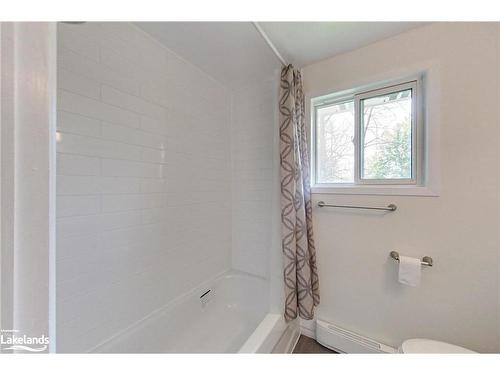 61 Gibbard Crescent, Collingwood, ON - Indoor Photo Showing Bathroom