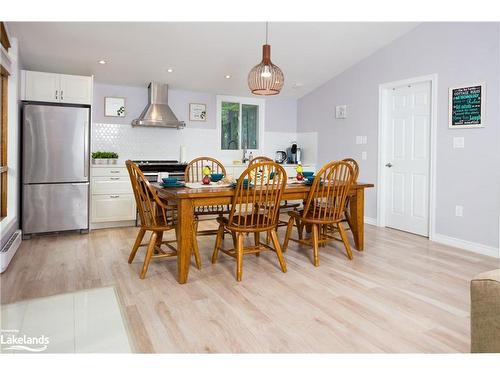 1095 Peter Road, Bracebridge, ON - Indoor Photo Showing Dining Room