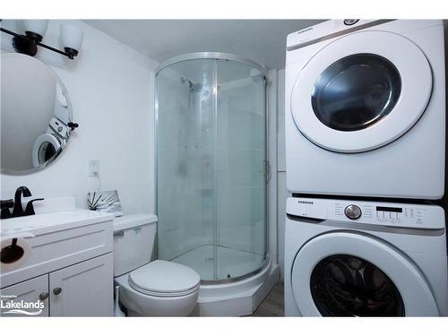 1095 Peter Road, Bracebridge, ON - Indoor Photo Showing Laundry Room