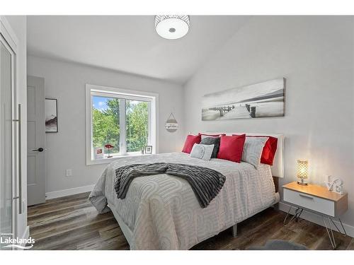 140 Vernon Shores Avenue, Huntsville, ON - Indoor Photo Showing Bathroom