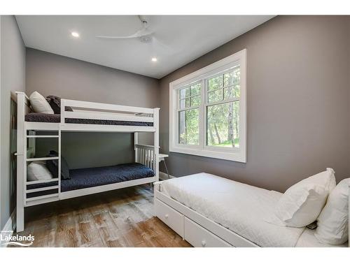 114 Claren Crescent, Huntsville, ON - Indoor Photo Showing Bedroom