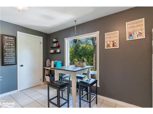 237 Musquash Road, Gravenhurst, ON - Indoor Photo Showing Dining Room