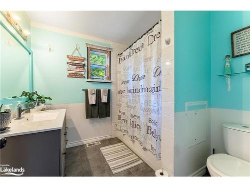 237 Musquash Road, Gravenhurst, ON - Indoor Photo Showing Bathroom