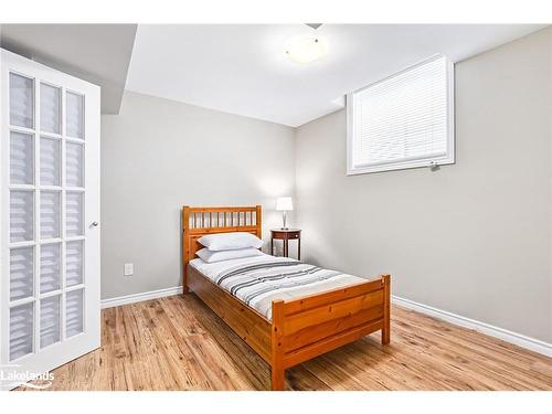59 Kells Crescent, Collingwood, ON - Indoor Photo Showing Bedroom