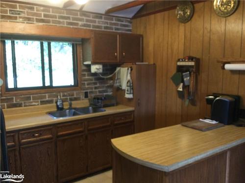 985 Peacock Road, Joly, ON - Indoor Photo Showing Kitchen With Double Sink