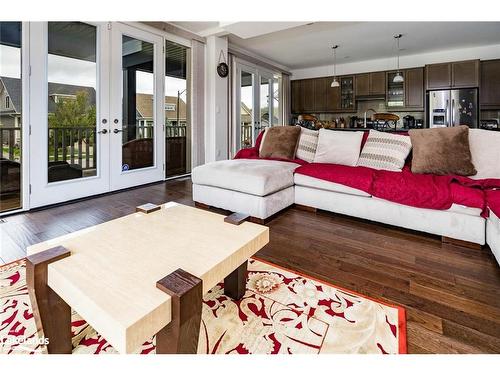 107 Snow Apple Crescent, The Blue Mountains, ON - Indoor Photo Showing Living Room