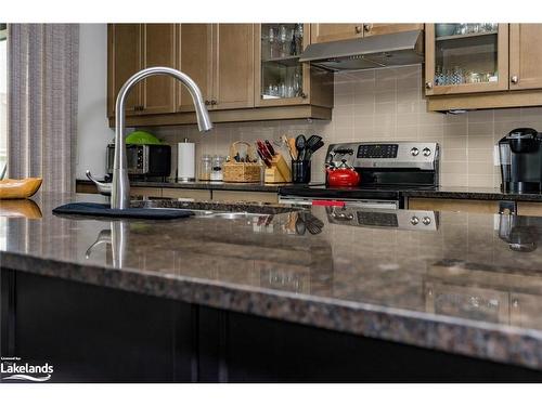 107 Snow Apple Crescent, The Blue Mountains, ON - Indoor Photo Showing Kitchen