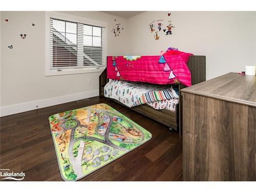 107 Snow Apple Crescent, The Blue Mountains, ON - Indoor Photo Showing Bedroom