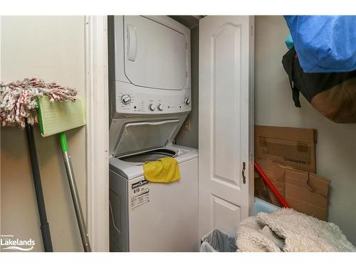 30 64Th Street N, Wasaga Beach, ON - Indoor Photo Showing Laundry Room
