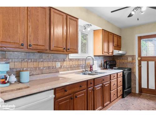 31 Orma Drive, Orillia, ON - Indoor Photo Showing Kitchen With Double Sink