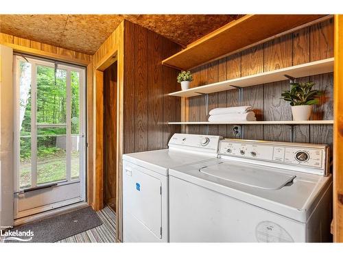 1488 South Waseosa Lake Road, Huntsville, ON - Indoor Photo Showing Laundry Room