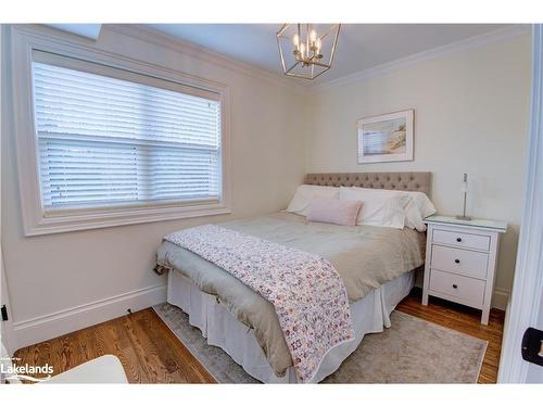 236 Elizabeth Street, Guelph, ON - Indoor Photo Showing Bedroom