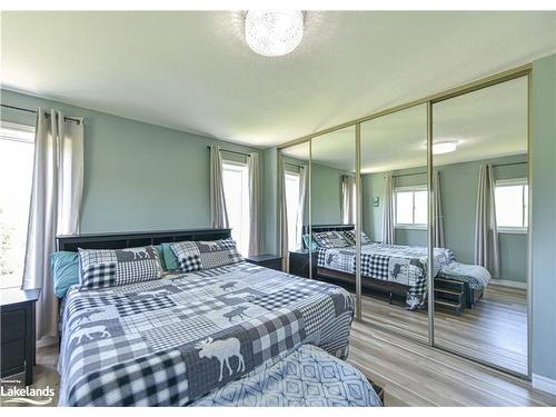 18 Lankin Avenue, Bracebridge, ON - Indoor Photo Showing Bedroom