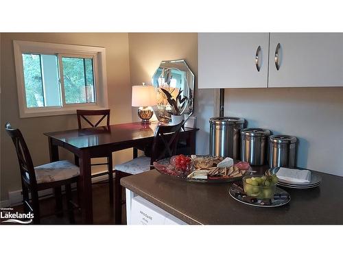 393 Second Street, Collingwood, ON - Indoor Photo Showing Kitchen With Double Sink