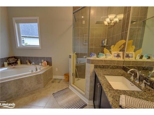24 Westwind Court, Gravenhurst, ON - Indoor Photo Showing Bathroom