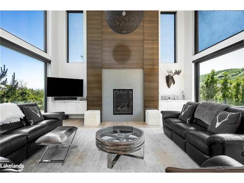 120 Craigleith Road, The Blue Mountains, ON - Indoor Photo Showing Living Room With Fireplace