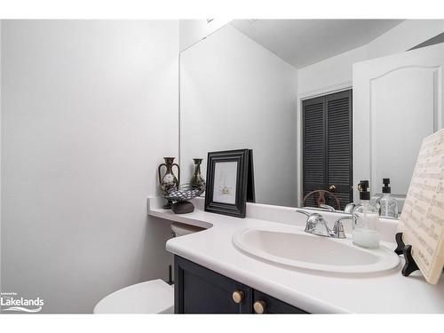 166 Fairway Crescent, Collingwood, ON - Indoor Photo Showing Bathroom