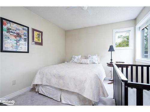 166 Fairway Crescent, Collingwood, ON - Indoor Photo Showing Bedroom