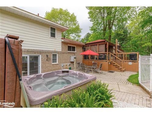 239 Oxbow Park Drive, Wasaga Beach, ON - Outdoor With Deck Patio Veranda With Exterior