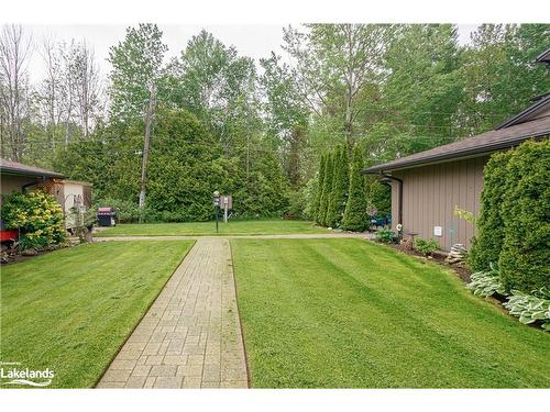 13 Trafalgar Road, Collingwood, ON - Outdoor With Backyard