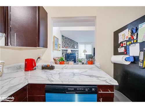 13 Trafalgar Road, Collingwood, ON - Indoor Photo Showing Kitchen