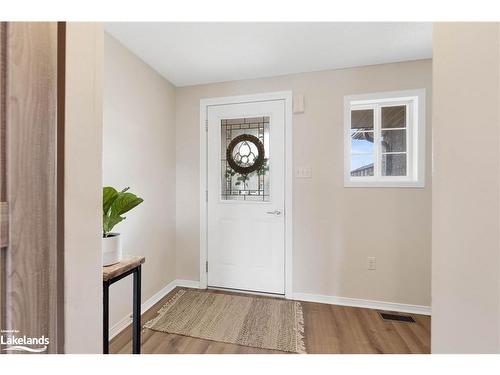 34 Monarchy Street, Barrie, ON - Indoor Photo Showing Other Room