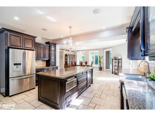 1650 Golf Link Road, Midland, ON - Indoor Photo Showing Kitchen